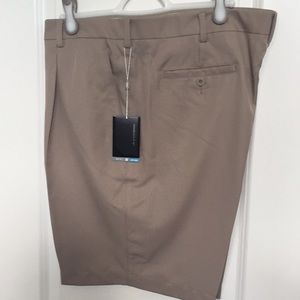 Men’s Nike Golf Dri-Fit stay cool shorts size 42